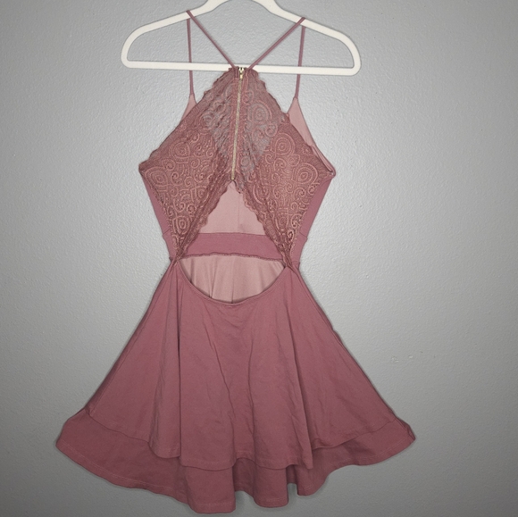 Windsor Blush lace back skater dress - Picture 2 of 10